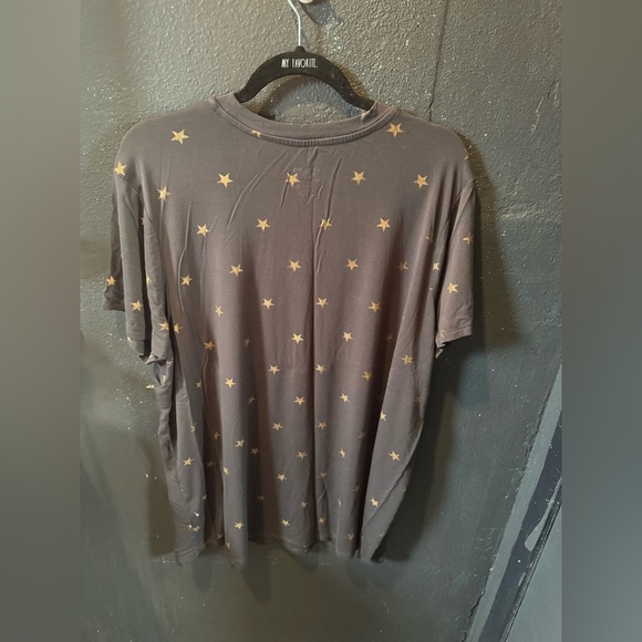 Women's Maurice’s 24/7 Starry Night Gray Short Sleeve Tee - Picture 3 of 3